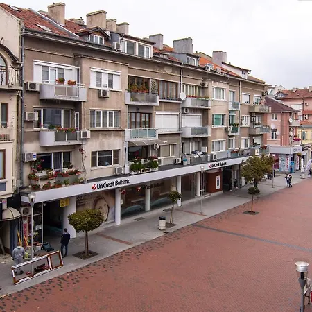 Top Center 2 Bedrooms And Parking Option Appartement Varna